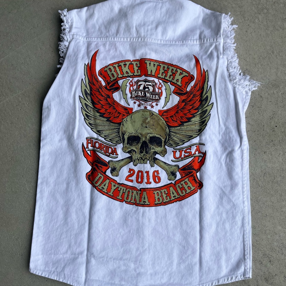 White Sleeveless Denim Vest with Skull Graphic fit L-XL